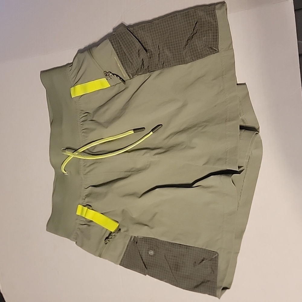 Lululemon hiking shorts